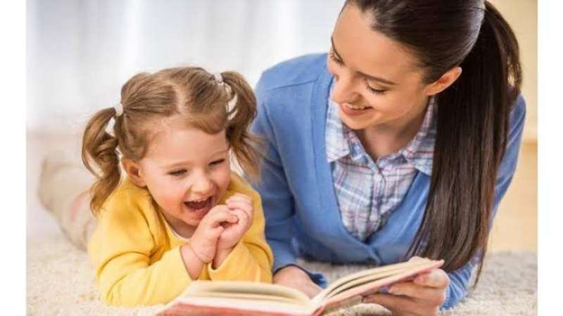 أهمية القراءة لتعزيز نمو الطفل بشكل سليم