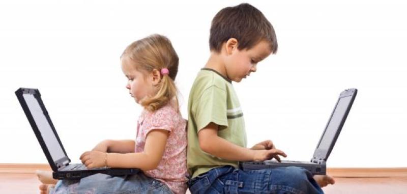 تأثير التكنولوجيا على صحة طفلك