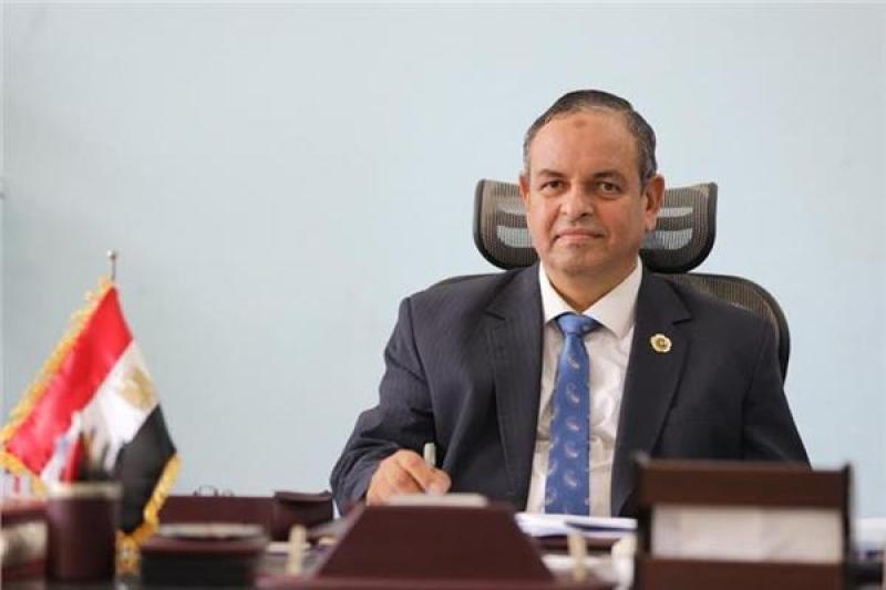 الدكتور الشحات الغتوري