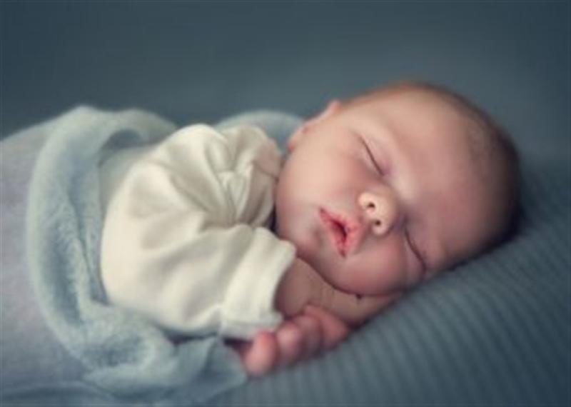 أسباب عدم نوم الرضيع بداية من شهره الرابع.. تعرفي عليها