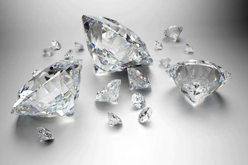 عوامل تحدد بها قيمة الماس في مجوهراتك