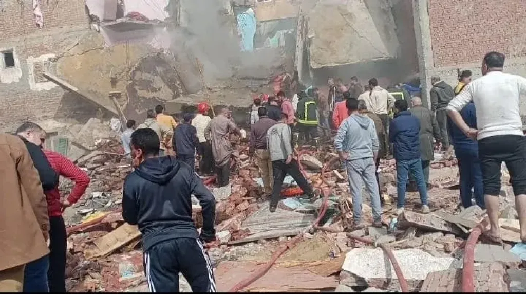 إصابة شخصين في انهيار منزل قديم غير مأهول بجهينة سوهاج