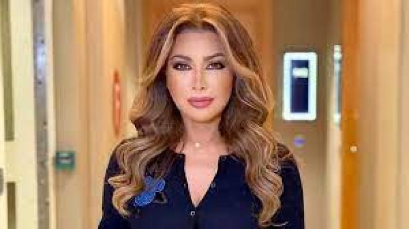 نوال الزغبي تحير جمهورها في احتفالها بعيد الحب.. هل ارتبطت؟