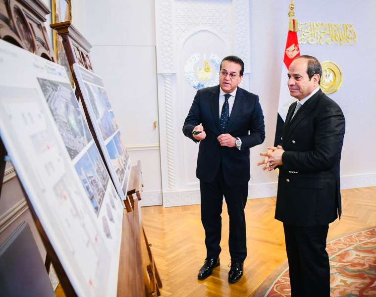 اجتماع الرئيس السيسي مع وزير الصحة