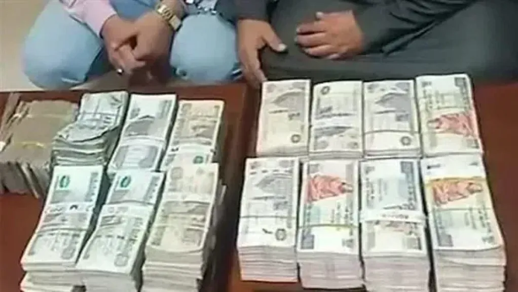 ضبط قضايا اتجار في النقد الأجنبي بقيمة 5 ملايين جنيه خلال 24 ساعة