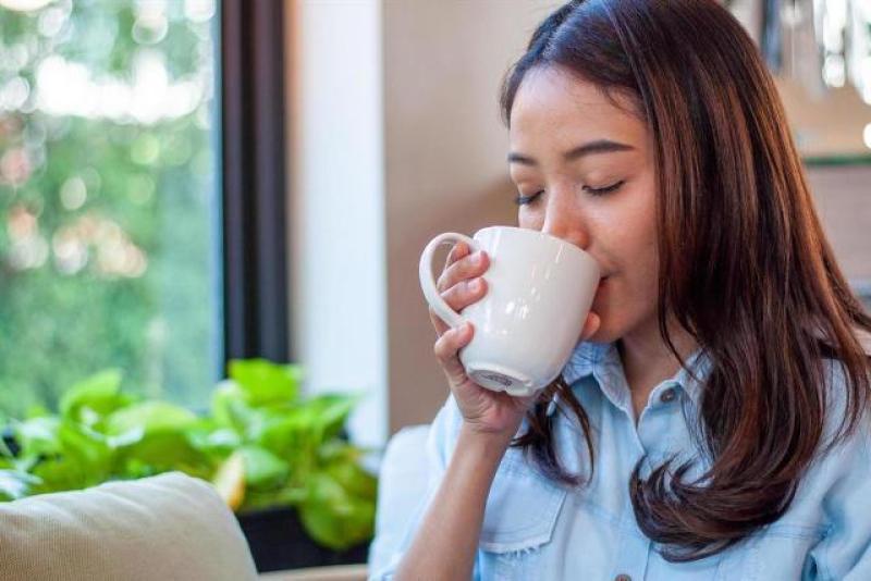 فوائد شرب الشاى الأخضر  ”على الريق”