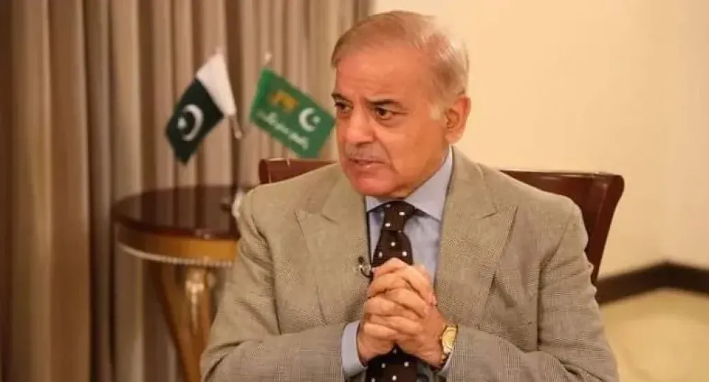 رئيس وزراء باكستان يدعو الولايات المتحدة وإيران إلى ضبط النفس