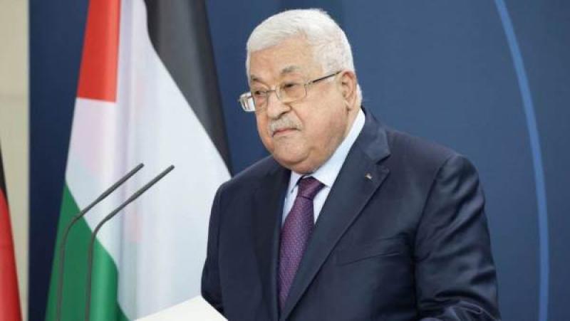 ”أبو مازن” يشيد بموقف مصر الرافض للتهجير الفلسطينيين من أراضيهم