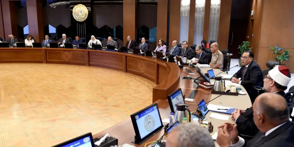 مدبولي: توجيهات من الرئيس السيسي بضرورة تغطية احتياجات الدولة من السلع الاستراتيجية لمُدد كافية