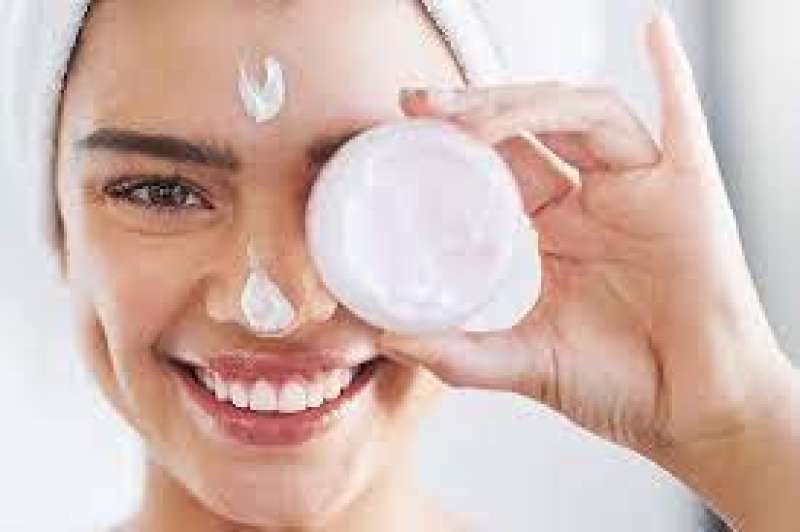 نصائح هامة لحماية بشرتك من الرطوبة العالية