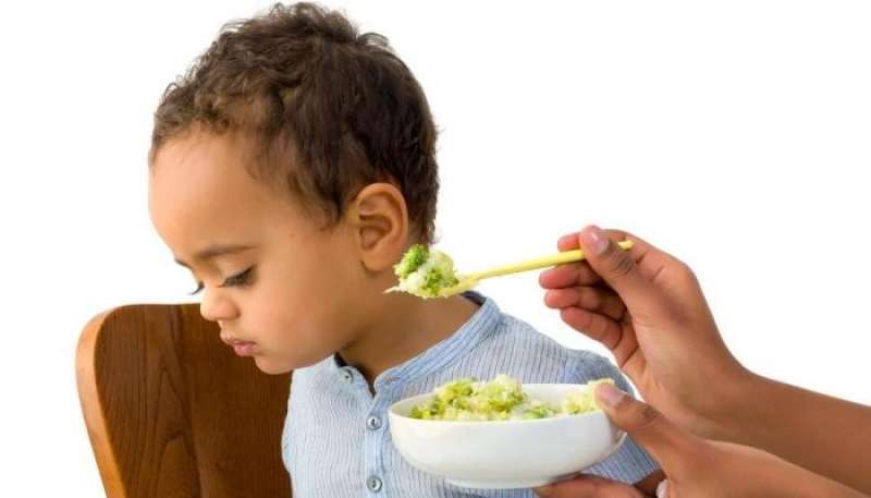 نصائح للتخلص من فوبيا الطعام عند الأطفال