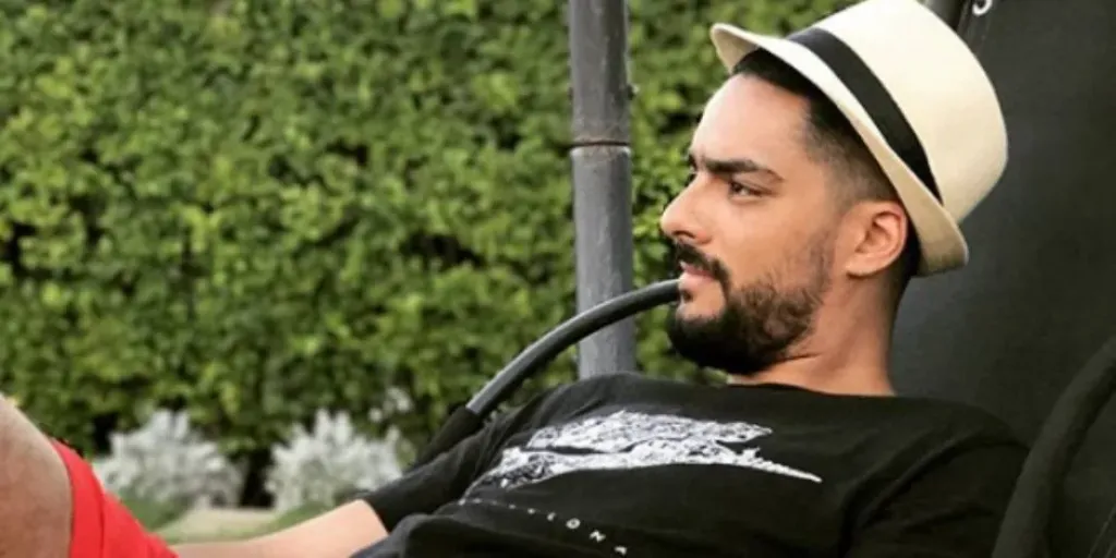 حسن الشافعي يثير التساؤلات حول تعاون غنائي جديد مع محمد حماقي