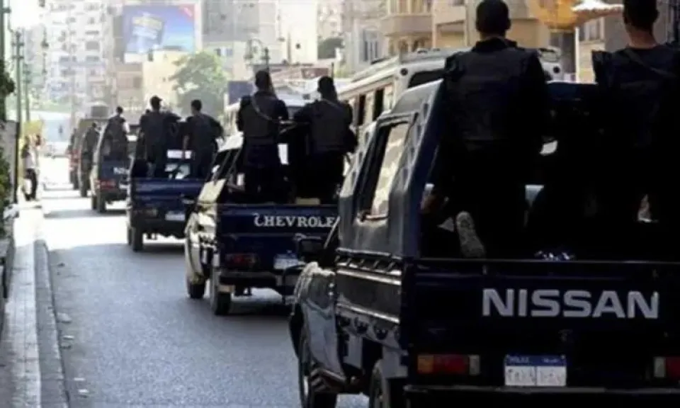 القبض على سائق لاستعراضه بسيارة ربع نقل في أحد شوارع البحيرة