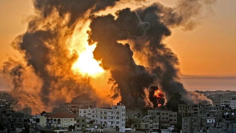 أيمن الرقب: مئات الشهداء في غزة منذ أمس.. وتعمية كاملة عما يجري هناك