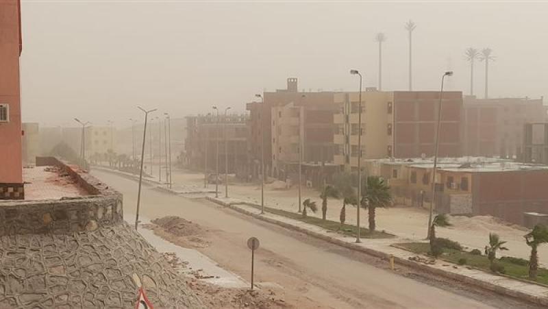 الأرصاد الجوية تكشف حقيقة تعرض مصر لعاصفة ترابية قادمة من ليبيا