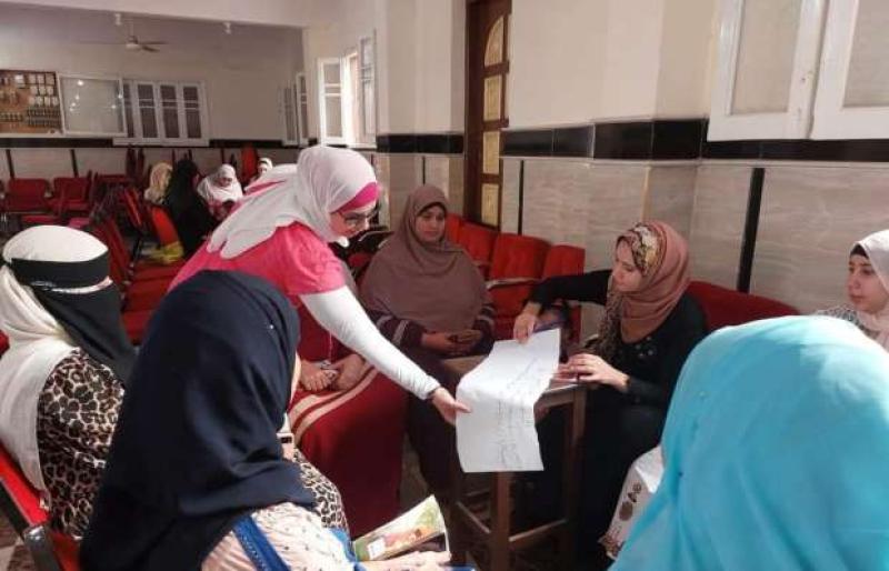 «قومي المرأة» بكفر الشيخ ينظم دورات تدريبية لـ105 سيدات في قرى حياة كريمة