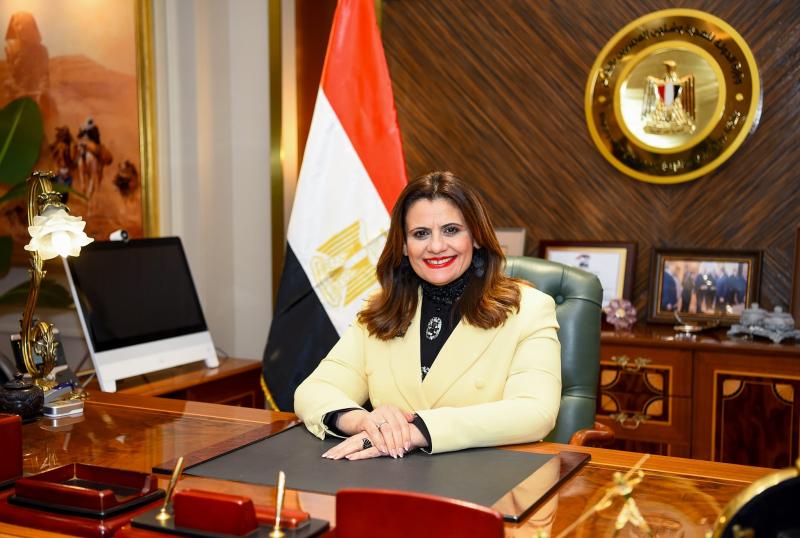 وزيرة الهجرة تلتقي الجالية المصرية بميلانو