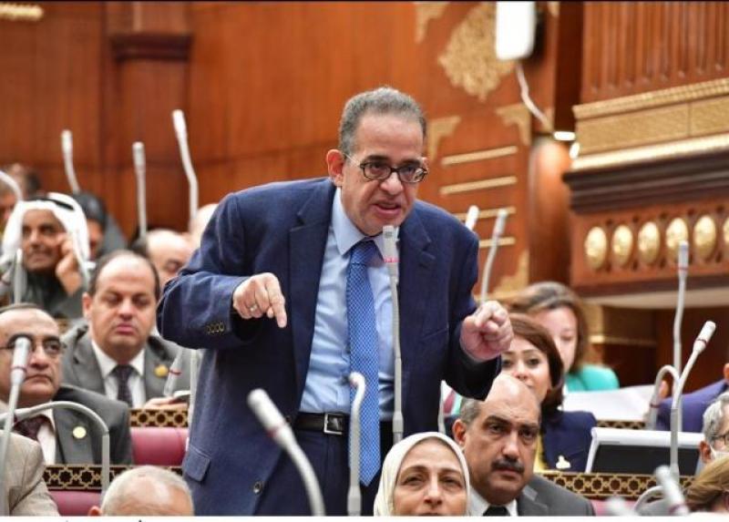 طارق عبدالعزيز يطالب بتوثيق موقف الرئيس السيسي برفضه تهجير الفلسطينيين
