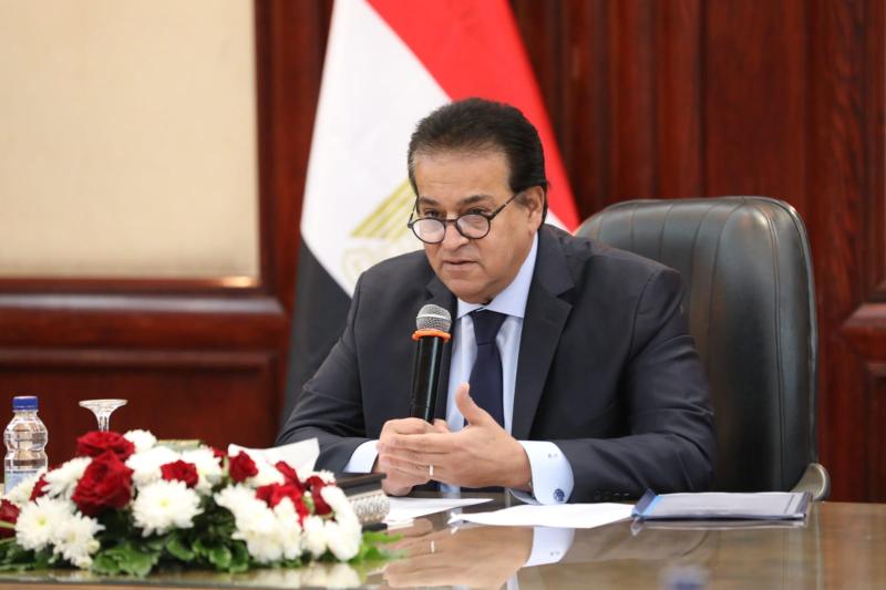 وزير الصحة يبحث مع سفير الاتحاد الأوروبي لدى مصر سبل دعم أهالي قطاع غزة