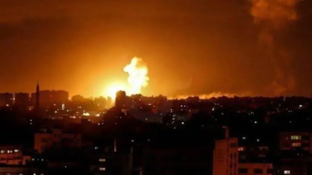 20 مصابًا في ديمونة جراء هجوم صاروخي إيراني واستهداف مناطق عدة بالمدينة