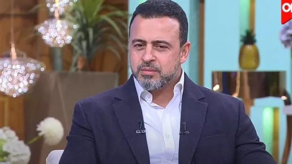 مصطفى حسني يوجه نصيحة لمتسابق في دولة التلاوة