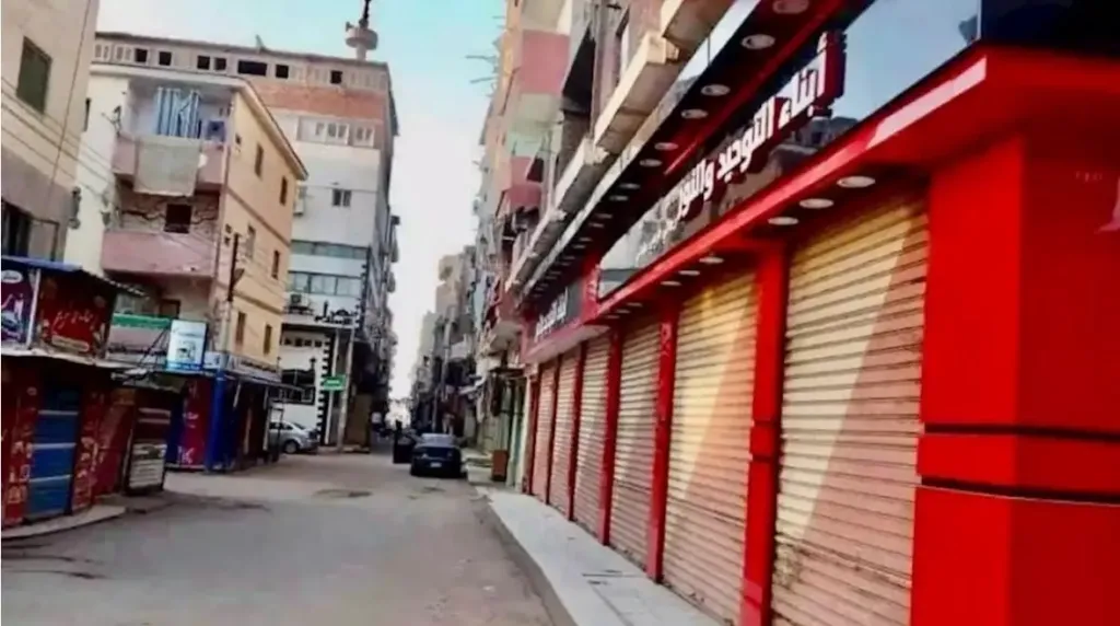 ضبط مخالفات بالجملة لقرار الغلق.. الداخلية تواصل حملاتها على المحال