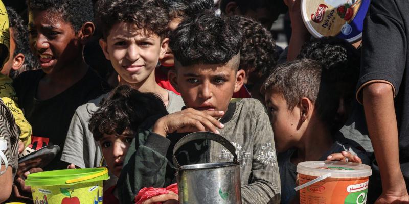 الصحة العالمية تحذر: سوء التغذية يهدد حياة آلاف الأطفال في غزة