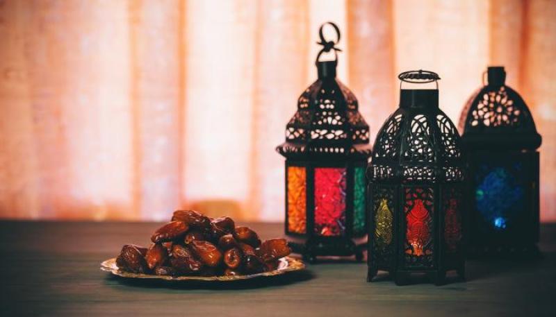 ما هي رُخص الإفطار في رمضان وحكم الصيام خلال السفر؟