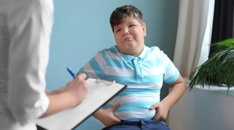 دراسة: الأطفال الذين يعانون من السمنة أكثر عرضة للإصابة بمرض التصلب العصبي المتعدد