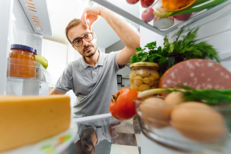 كيف تؤثر بعض الأطعمة على هرمونات الجوع.. من البروتين إلى الألياف