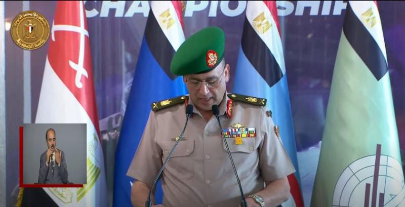 مدير إدارة المدرعات بالقوات المسلحة: جيش مصر درع وسيف يحفظ للأمة قدسيتها ومكانتها