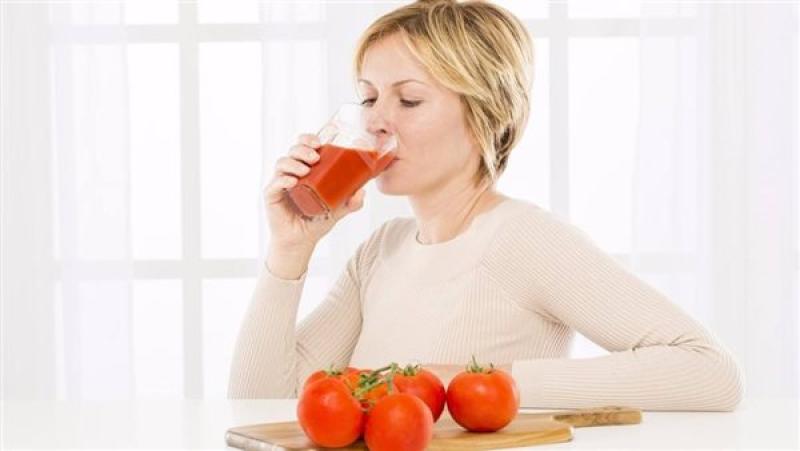 عصير الطماطم يطيل الشباب ويقلل من خطر الإصابة بأمراض القلب