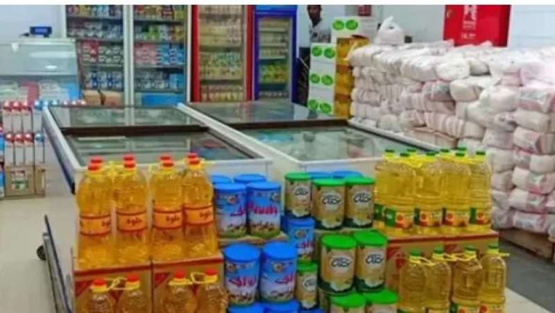 عضو بشعبة المواد الغذائية بالقاهرة بكشف حقيقة انخفاض أسعار السلع