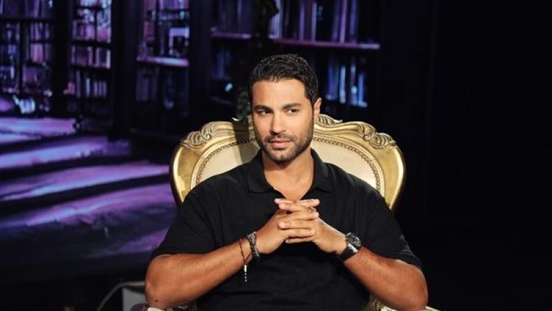 كريم فهمي يراهن على مسلسل «220 يوم»: دراما نفسية مشوقة عن الحب