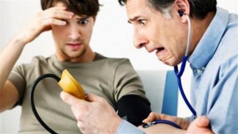 طبيب قلب يحذر: عرض مفاجيء يحدث دائمًا ينذر بارتفاع ضغط الدم الرئوي