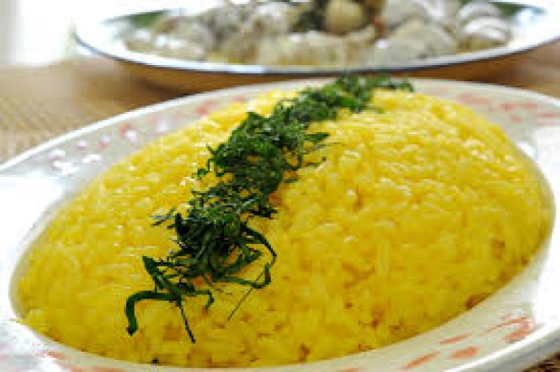 طريقة عمل الأرز البسمتي بالزبيب و اللوز