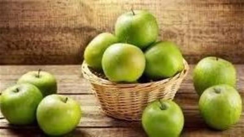 ماذا يحدث للجسم عند تناول التفاح الأخضر؟