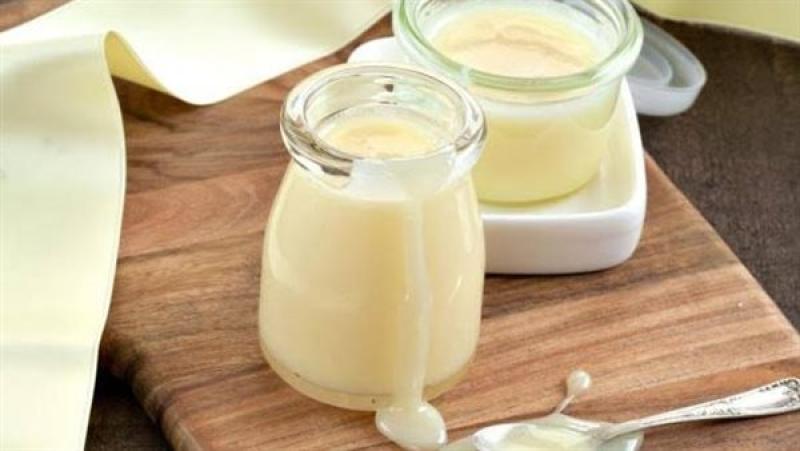 شرب الحليب بالعسل الأبيض يمنع الإصابة بـ4 أمراض خطيرة