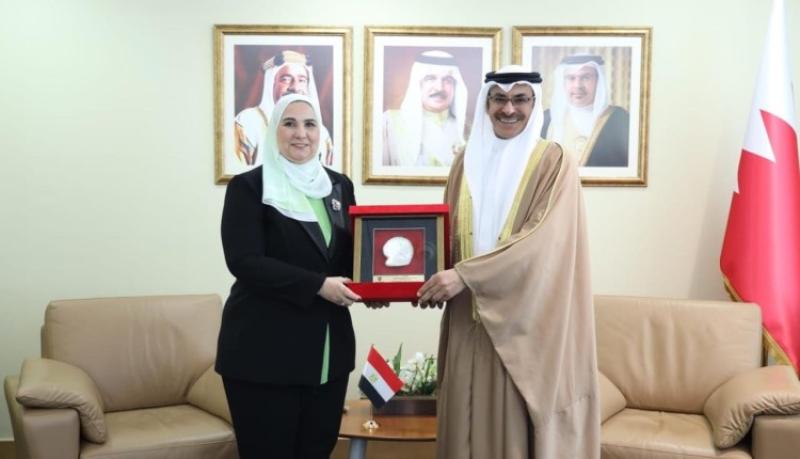 وزيرة التضامن تبحث مع نظيرها البحريني جهود بنك ناصر المجتمعية ومنتجاته المصرفية
