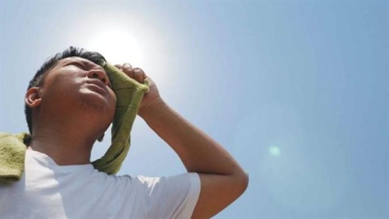 أعراض الإصابة بضربات الشمس ونصائح ضرورية لإسعاف المصاب
