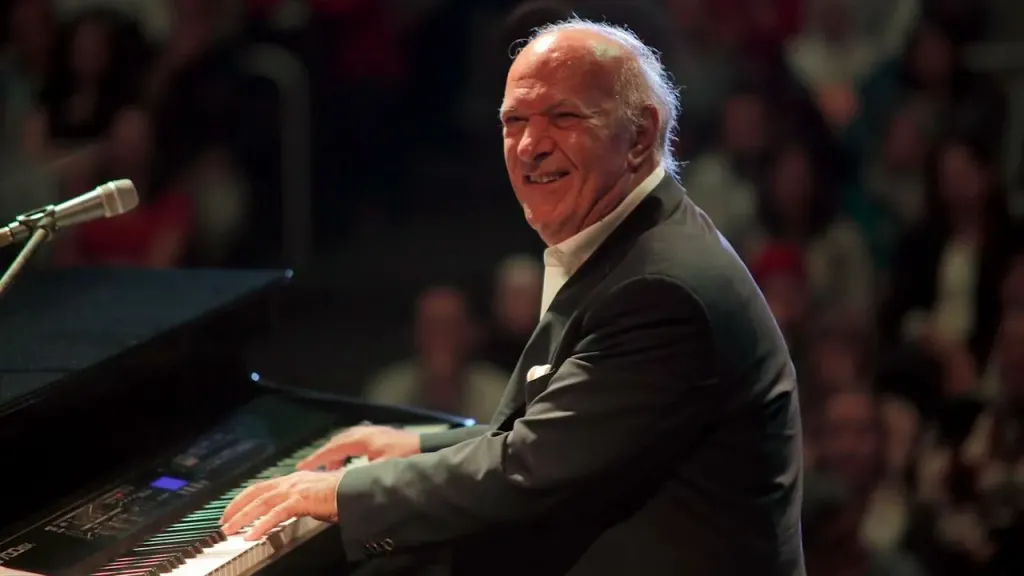 عمر خيرت يطمئن جمهوره بعد أزمته الصحية: الحمد لله ربنا سلم وأشوفكم يوم 5 ديسمبر