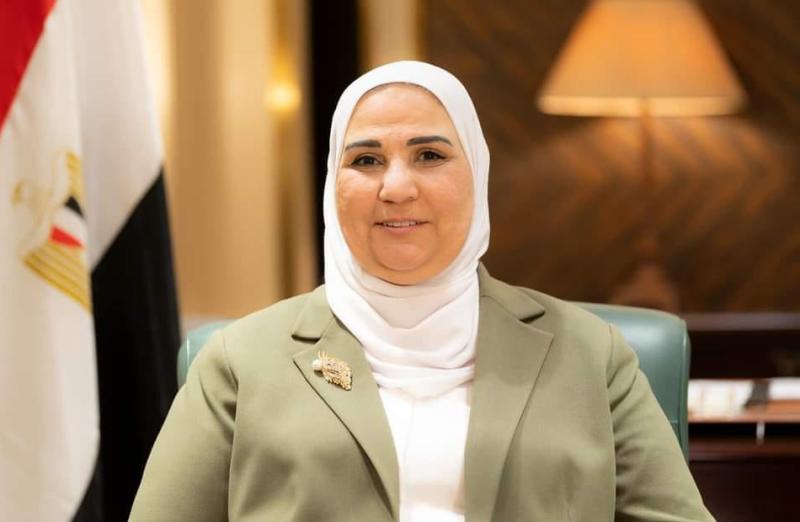 وزيرة التضامن الاجتماعي تُتابع موقف تسليم الوحدات السكنية لبنات وأبناء مصر خريجي دور الرعاية