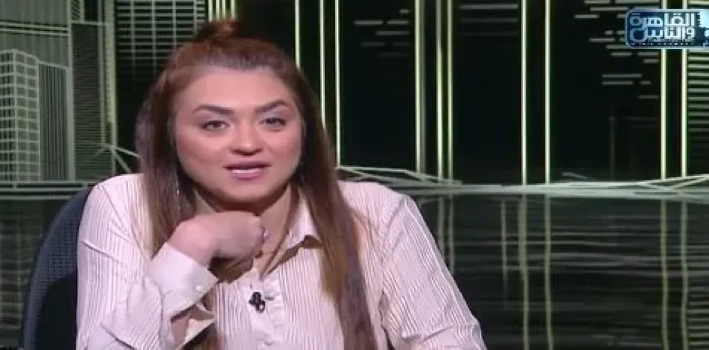 إصابة الفنانة مروة عبدالمنعم إثر هجوم مفاجئ من شبل أسد خلال تصوير تلفزيوني