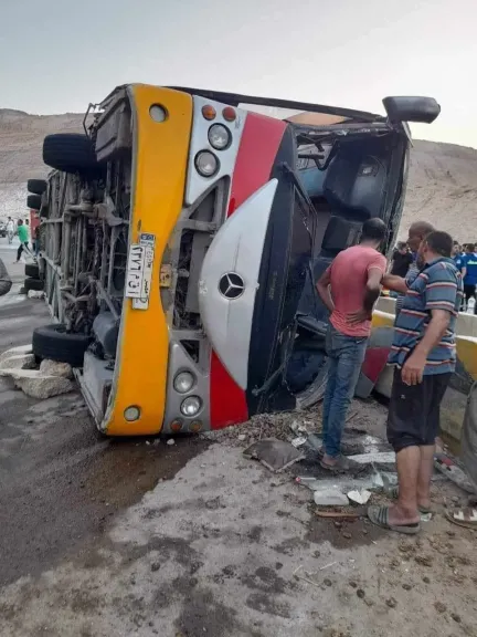 انقلاب أتوبيس طلاب تابع لإحدى المدارس الخاصة بعد توصيل الطلاب بالمنصورة