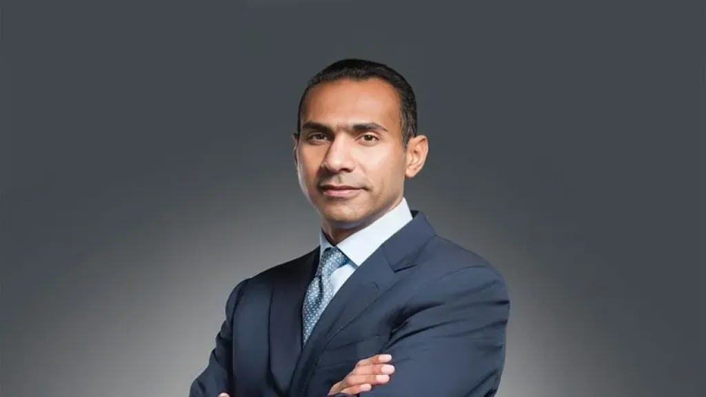 عاكف المغربي يفوز بجائزة مرموقة من مجلة Gazet International العالمية لعام 2025