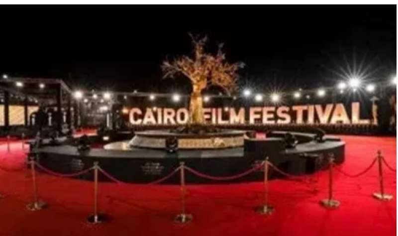 ناقد فني: افتتاح مهرجان القاهرة السينمائي شهد عمقا وبساطة في التنظيم