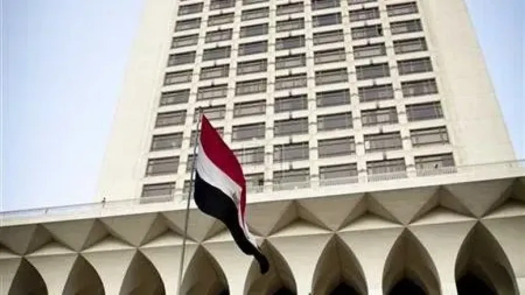 مصر تجدد إدانتها استهداف مطار الملك خالد بالرياض