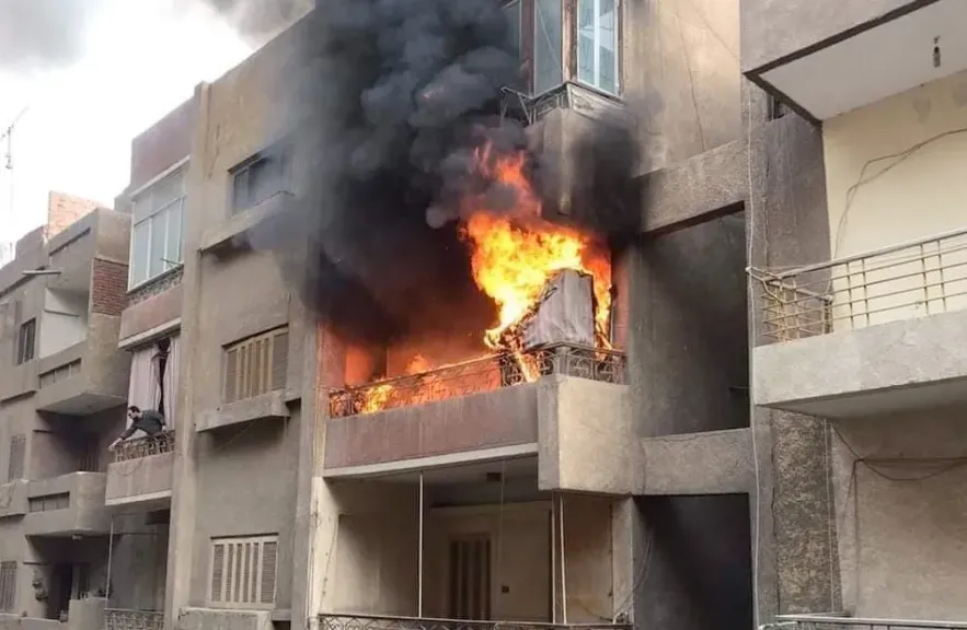 السيطرة على حريق داخل شقة سكنية في منطقة المقطم