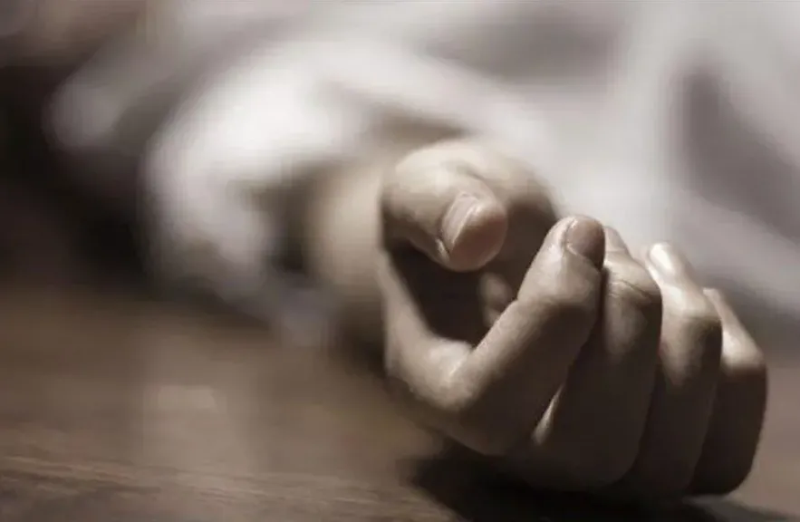 شخص ينهي حياته شنقا بحبل داخل شقته لمروره بأزمة نفسية بدار السلام