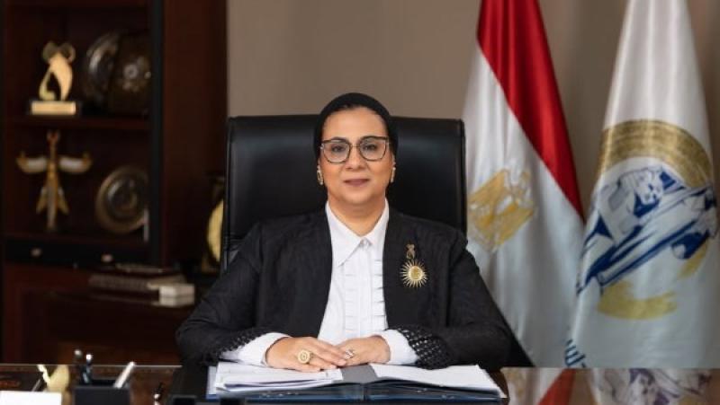 رئيسة القومي للمرأة: الهلال الأحمر المصري هو منارة الإنسانية ويحتضن الجميع